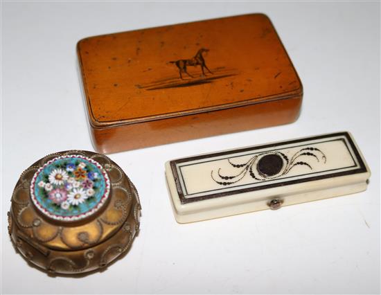 Georgian gold-mounted ivory toothpick case, Continental micro-mosaic & gilt metal pill box and a Mauchline ware snuff box